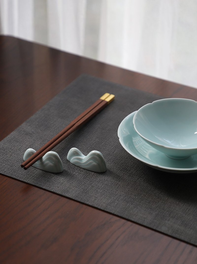 Yanshan Chopstick Rest Chinese Song-style Elegant Ceramics Festival/Celebration/Entry Ceremony - Chopsticks - Porcelain 