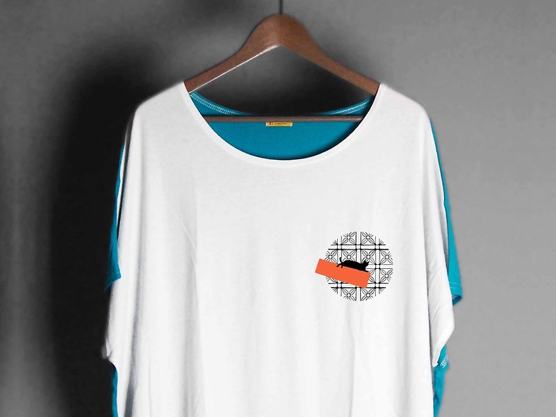 [Illustration T-shirt]-ABOUT CATS Four-color Flying Mouse Edition - เสื้อยืดผู้หญิง - ผ้าฝ้าย/ผ้าลินิน ขาว