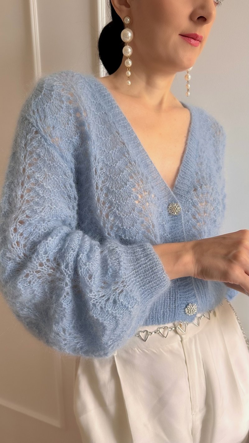 Cropped knit cardigan Mohair cardigan Handmade sweater top with buttons - 女毛衣/針織衫 - 羊毛 