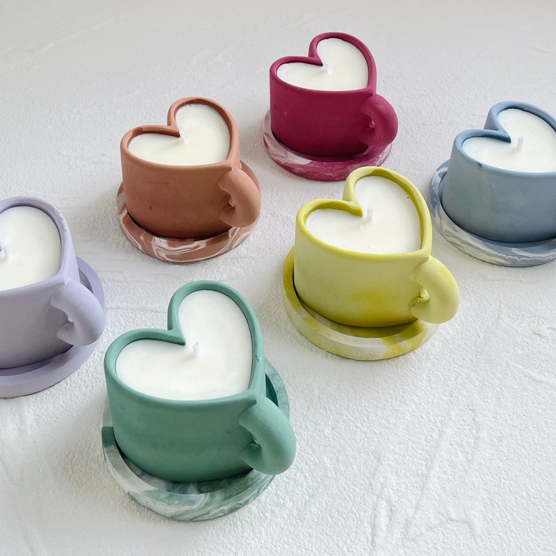 Wedding return gift selection - heart-shaped scented candle with plate - Candles & Candle Holders - Wax Multicolor