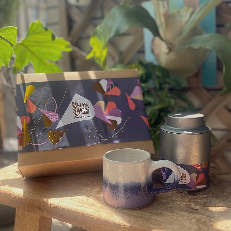 Zixia Pottery Cup & Ruby Black Tea-Taiwanese artist’s hand-drawn limited edition pottery cup tea Mid-Autumn Festival gift box - Mugs - Pottery Purple