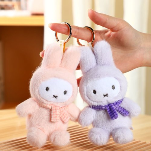 【pipiさん専用 】VIPO ミッフィーふわふわキーホルダー 公式 | (予約販売)(お座り) VIPO ミッフィー マカロンふわふわ
