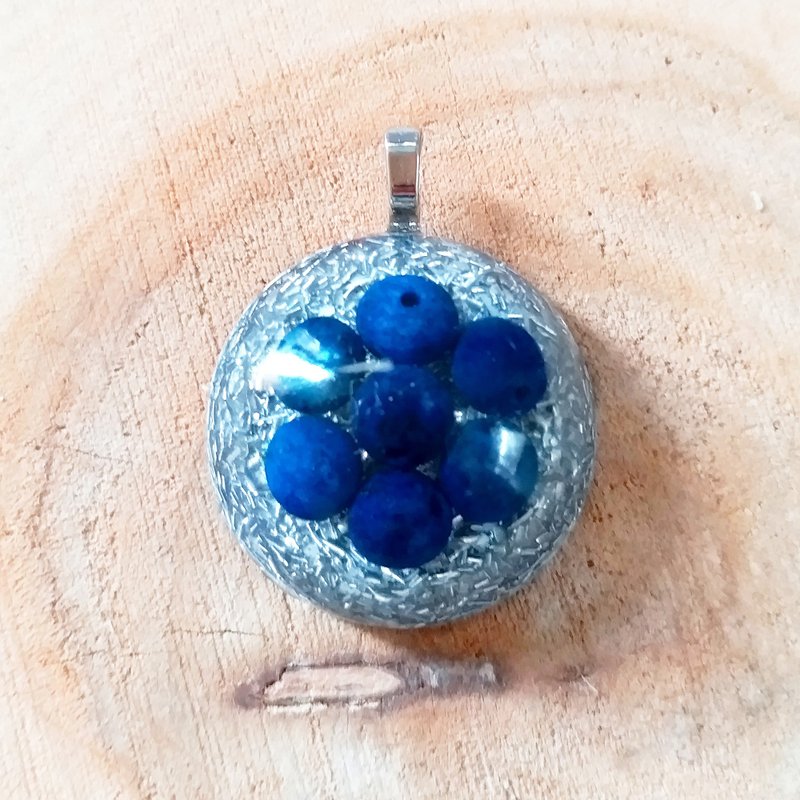 Pet charm amulet, Lapis Lazuli, promotes calmness - หมอน - คริสตัล สีน้ำเงิน