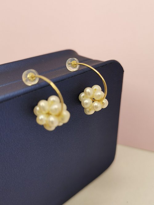 Athena珍珠設計 花球天然淡水巴洛克白珍珠編織耳環手作