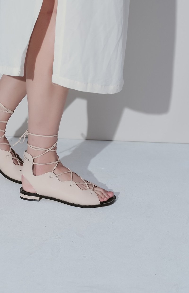 After winding the string hollowed staggered beige leather strap sandals Rome - รองเท้ารัดส้น - หนังแท้ สีกากี