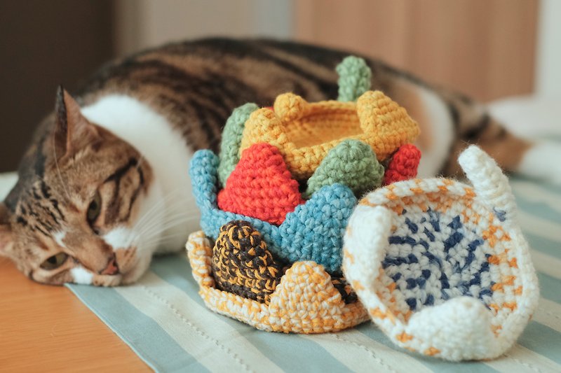 Hand knitted cat coasters | sundries basket | cat decoration homewares - knittin - ของวางตกแต่ง - ผ้าฝ้าย/ผ้าลินิน 