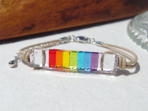 Happy Glass Caprice 【Rainbow】虹色ガラス(にじ【大】【7色】)ブレスレット/アンクレット【長さ、金屬フリー選べます】【受注製作】