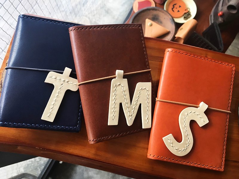 Initial text x double card slot pen passport holder good sewing leather material bag free lettering simple and practical - ที่เก็บพาสปอร์ต - หนังแท้ หลากหลายสี