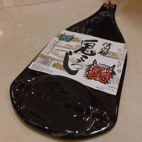 Flat Wine Bottle Art 瓶瓶禮 日本清州櫻鬼頭清酒1.8公升大型掛件 酒瓶壁掛裝飾