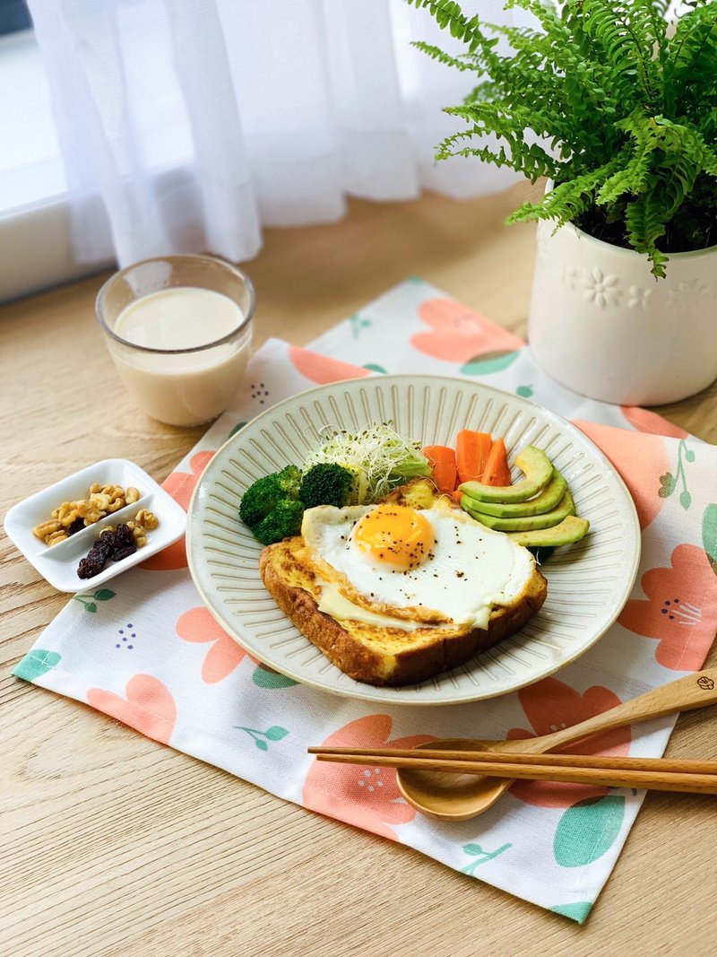 【木棉花-餐墊】防塵墊 / 辦公桌墊 - 桌布/桌巾/餐墊 - 聚酯纖維 紅色