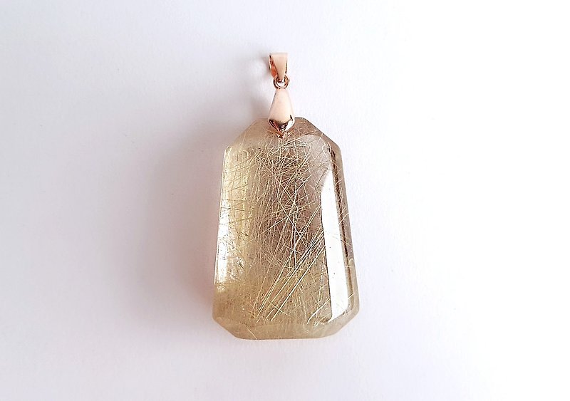 Gemstones. Floating light. Natural ore. Blonde crystal titanium crystal. Necklac - Necklaces - Gemstone Gold