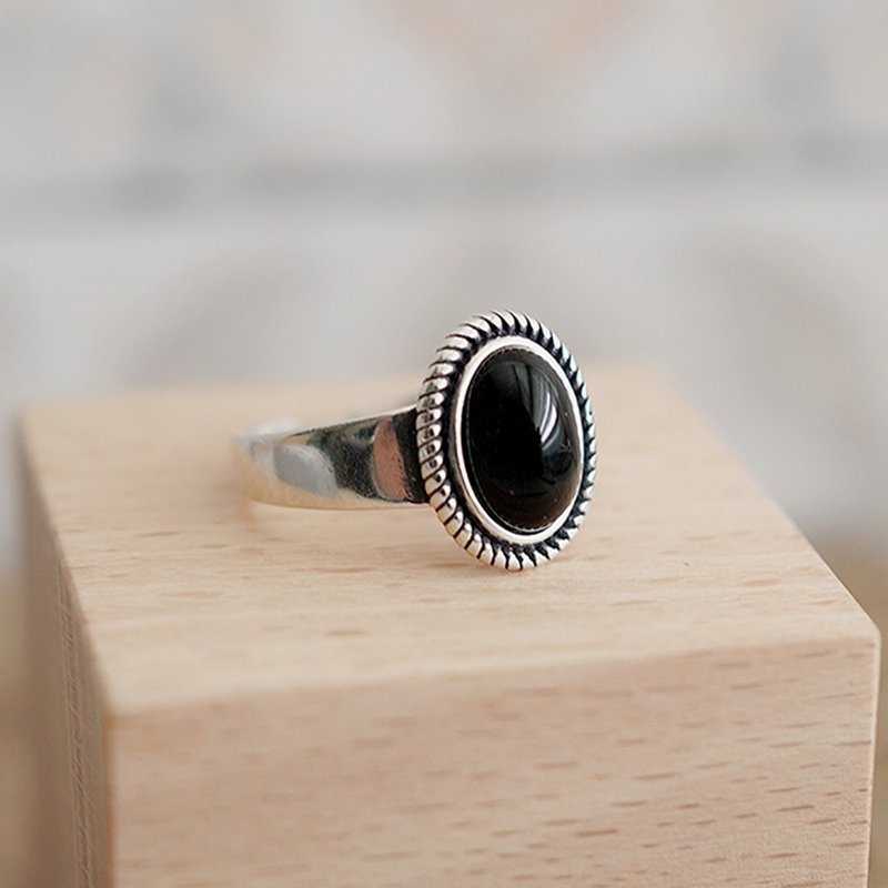 Black Onyx Classical Princess Sterling Silver Ring | Crystal Personalized Retro Bodyguard Girls Ring Index Finger Ring - แหวนทั่วไป - เครื่องประดับพลอย สีดำ