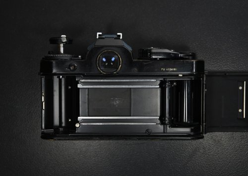 クラシックカメラ　Nikon　ＦＥ 写ルンです以外で使う初めてのフィルムカメラ Nikon FE【作例付き】