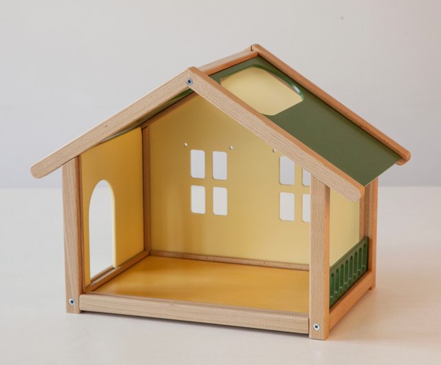 Small best sale wood dollhouse