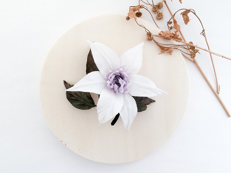 Corsage: Clematis - Corsages - Silk White