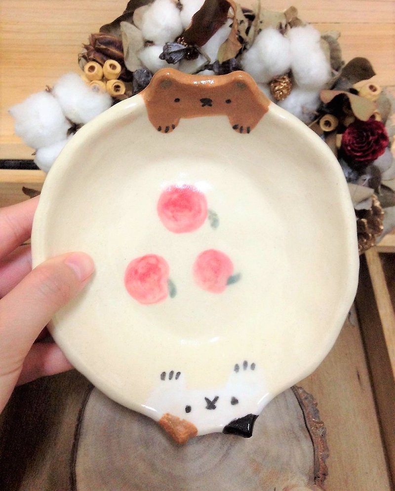 かくれんぼ - 手描き猫の皿リンゴ - 小皿 - 磁器 多色