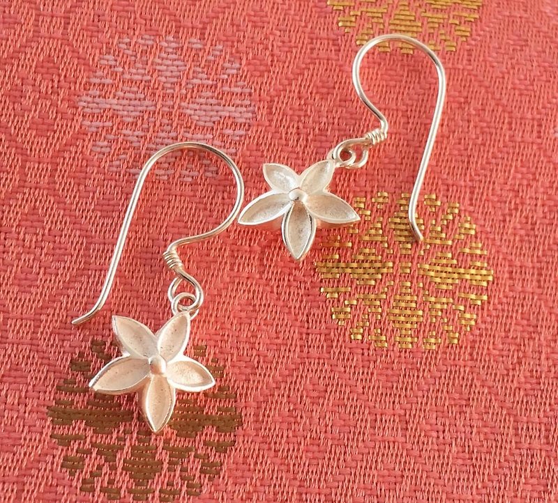 Flower ◇ SV earrings / earrings - Earrings & Clip-ons - Other Metals Silver