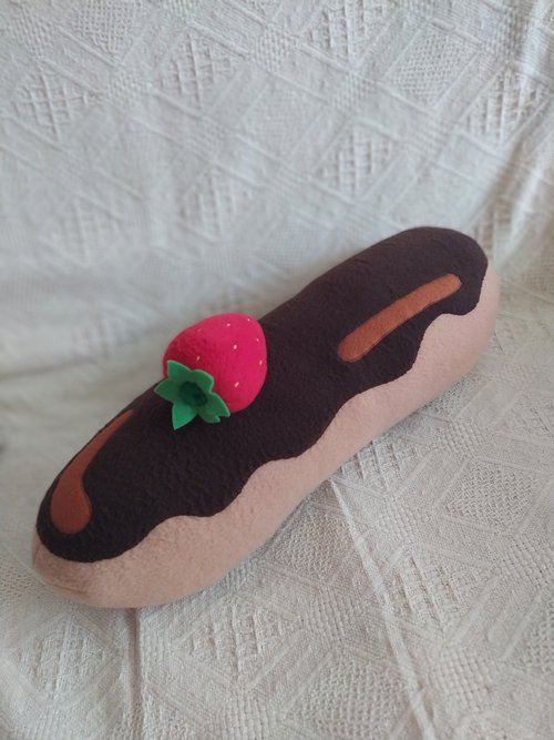 エクレアちゃん ハンドメイド ぬいぐるみ 500x0.jpg