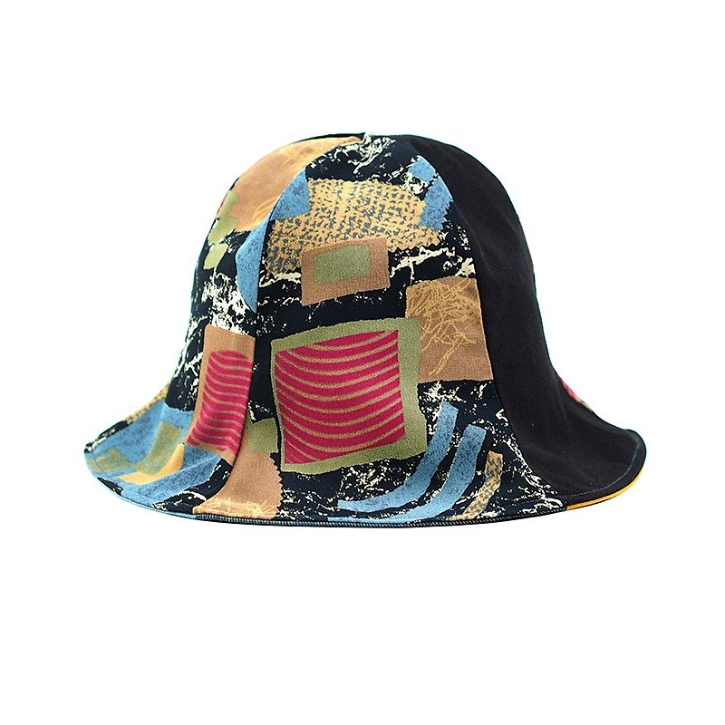 小牛村 Calf Village 手工雙面帽 客製化 遮陽帽 古著帽 中性復古 日系 {絢彩日和}【H-340】稀有古布 - 帽子 - 棉．麻 黑色