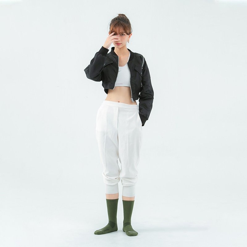 【FOOTER】極簡素色主義者襪-軍綠(女襪/M) - 襪子 - 棉．麻 綠色