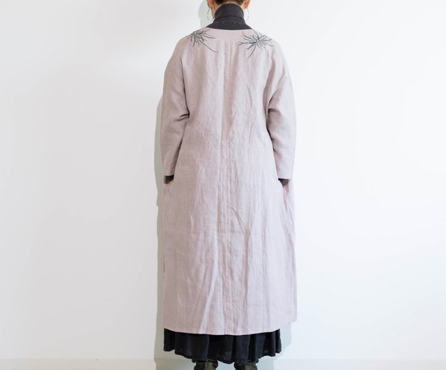 リネンロング単コート・くすみピンク・手描き墨色乱菊 - ショップ akka