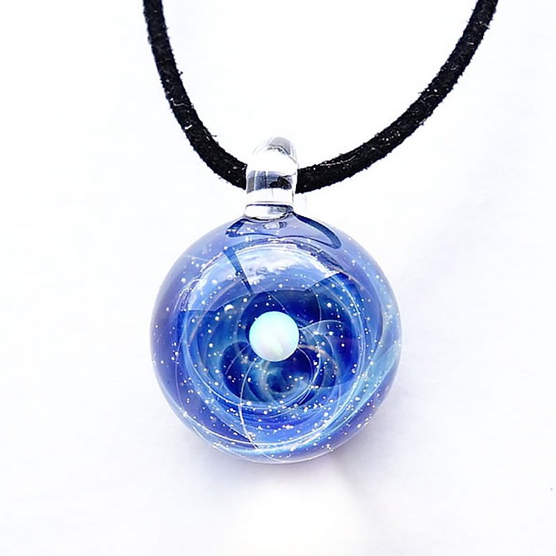 The world of super blue. ver White Opal Glass Pendant Space Star Gourd Japanese Manufacture Japanese Handicraft Handmade Free Shipping - สร้อยคอ - แก้ว สีน้ำเงิน