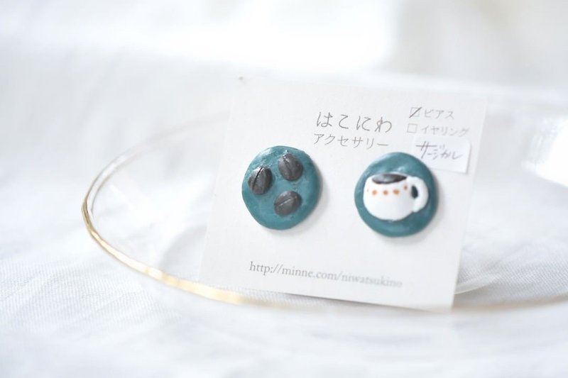 coffee pierced earrings made of lclay - Earrings & Clip-ons - Clay Multicolor
