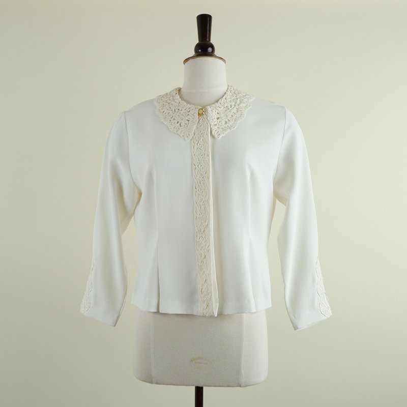 Vintage Off White Long Sleeve Blouse With Lace Detail - 女上衣/長袖上衣 - 聚酯纖維 白色