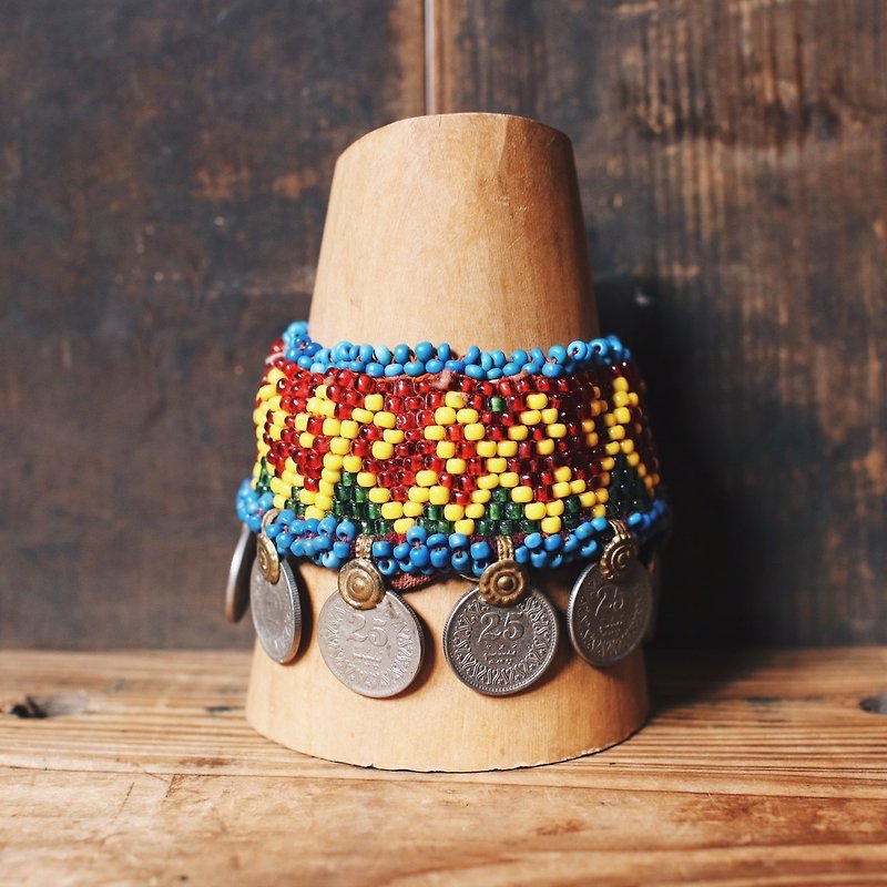 Omake Afghan Beaded Embroidery Bracelet - สร้อยข้อมือ - วัสดุอื่นๆ หลากหลายสี