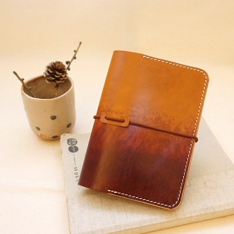 Hand-dyed gradient leather passport holder - Passport Holders & Cases - Genuine Leather Multicolor