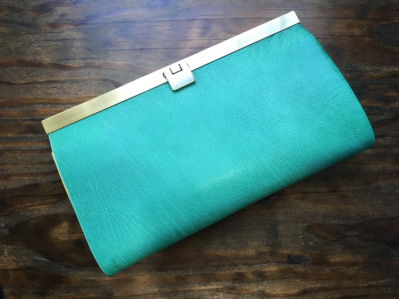 16 French Goat Leather Cards Storage Long Wallet rectangle April Green - กระเป๋าสตางค์ - หนังแท้ สีเขียว