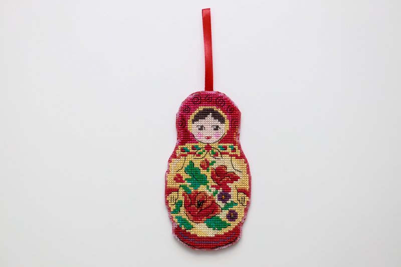 red matryoshka embroidery ; nesting doll handmade ; russian style souvenir - 其他 - 繡線 紅色