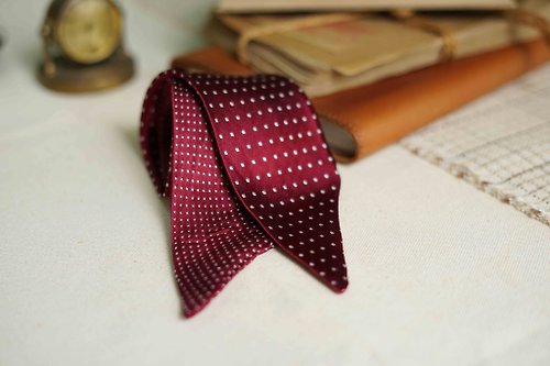 Papas Bow Tie 古董領帶改制-手打領巾-紅色情深