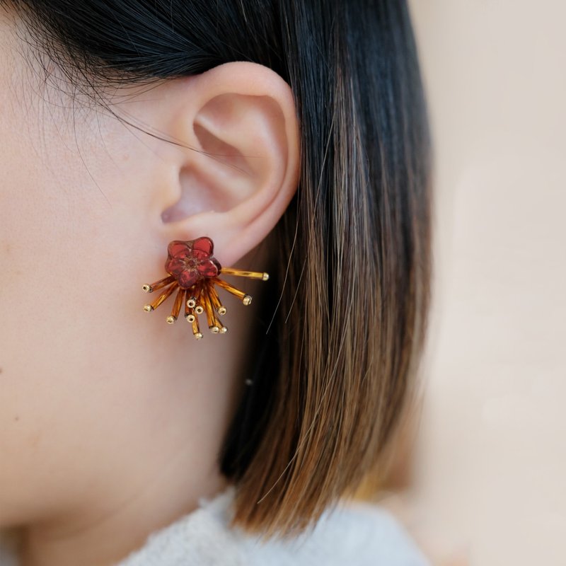 Firework Earrings - Red, Earrings Clip - ต่างหู - แก้ว สีแดง