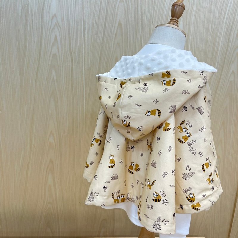 Forest Raccoon Infant and Toddler 80-100cm Handmade Warm Cloak Baby Gift One Month Gift Box - ของขวัญวันครบรอบ - ผ้าฝ้าย/ผ้าลินิน 