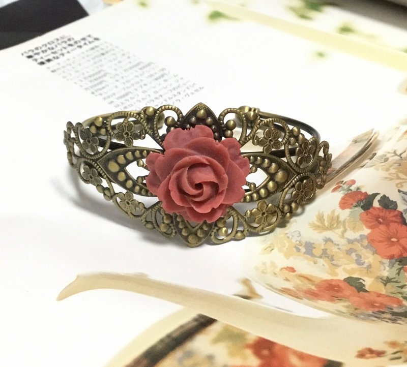 通花青古銅玫瑰花手鈪 BR-010 - 手鍊/手環 - 銅/黃銅 粉紅色