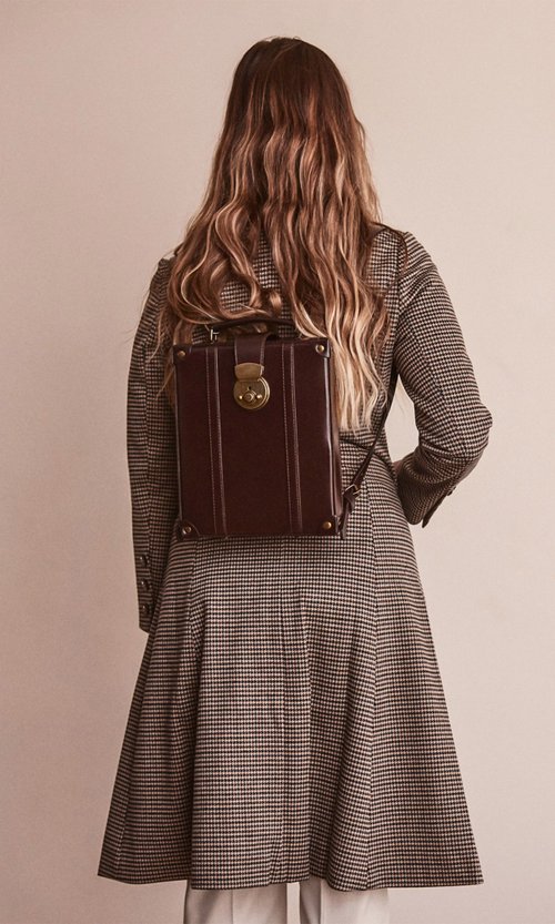 Classic Box Leather Backpack/Handbag by Beara Beara