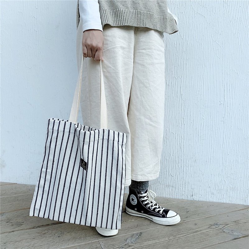 Mingen Handiwork Japanese small fresh striped control canvas bag BB18002 - กระเป๋าแมสเซนเจอร์ - ผ้าฝ้าย/ผ้าลินิน 
