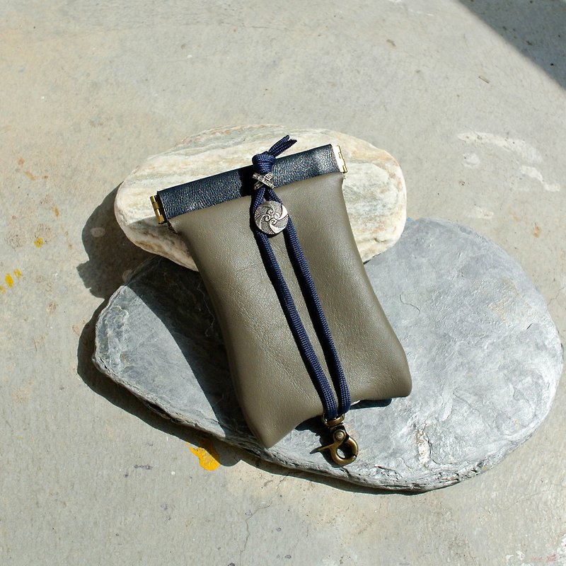 ✦。グッドステッチ無料榴散弾キーケース。 ✦キー/キー/ストレージ/キーケース - キーホルダー・キーケース - 革 グレー