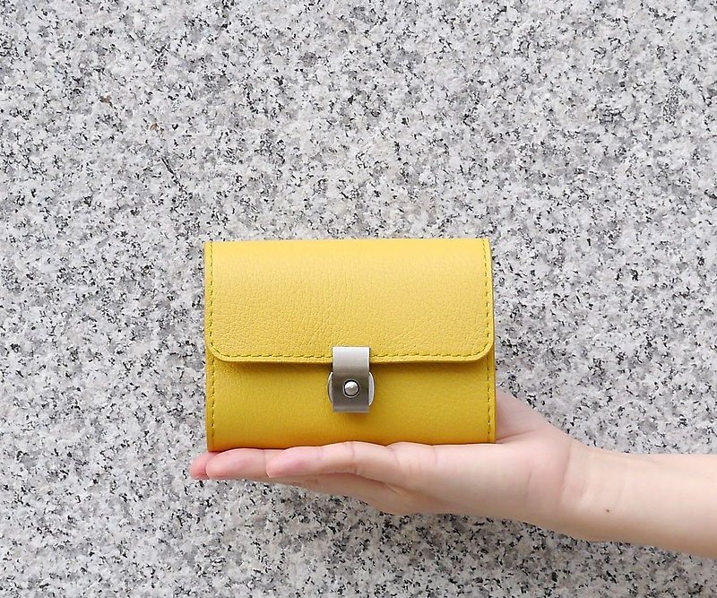 黄色のシンプルなオルガンショートクリップ - 財布 - 革 イエロー