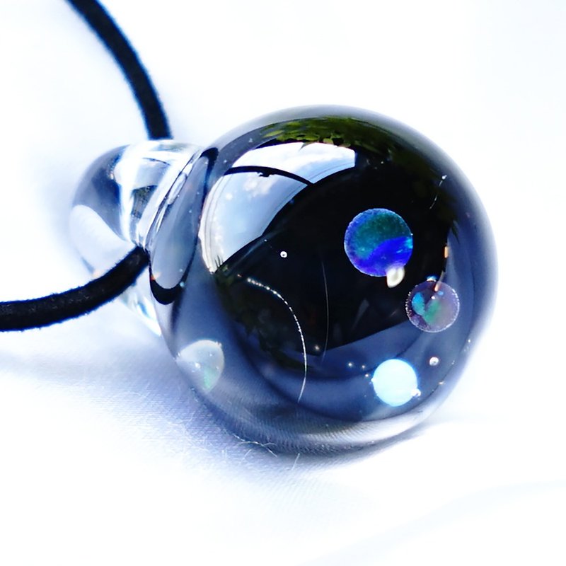 神秘的な小宇宙の世界 宇宙 ガラス ペンダント ４種類のオパール 惑星 星 玻璃 日本制造 日本 手工制作 手作 送料無料 - 項鍊 - 玻璃 藍色