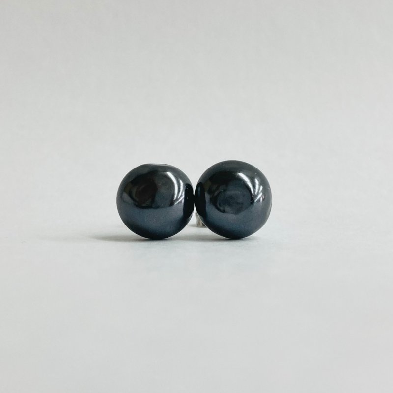 ガラスバロックパールボタンカボションピアス/約12.5mm/ブラックパール/made in japan - 耳環/耳夾/耳骨夾 - 玻璃 黑色