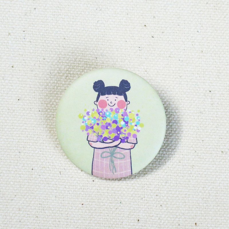 Smile girl / badge - Badges & Pins - Plastic Khaki