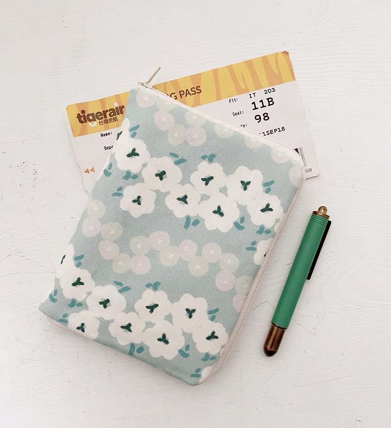 hairmo cotton flower zipper pencil bag handbag muffin bag - blue (handbag. gel pen) - Notebooks & Journals - Cotton & Hemp Blue