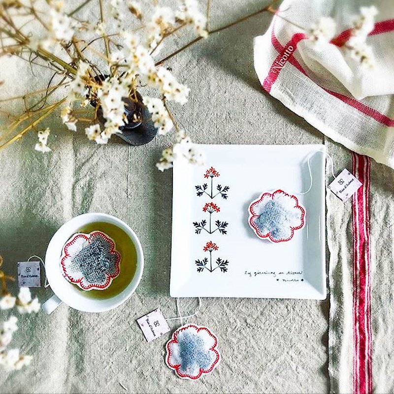 5 Flower Shaped Tea Bags/Made in France, Handmade Tea Gifts, Looseleaf Tea, Gift - 茶葉/漢方茶/水果茶 - 其他材質 白色