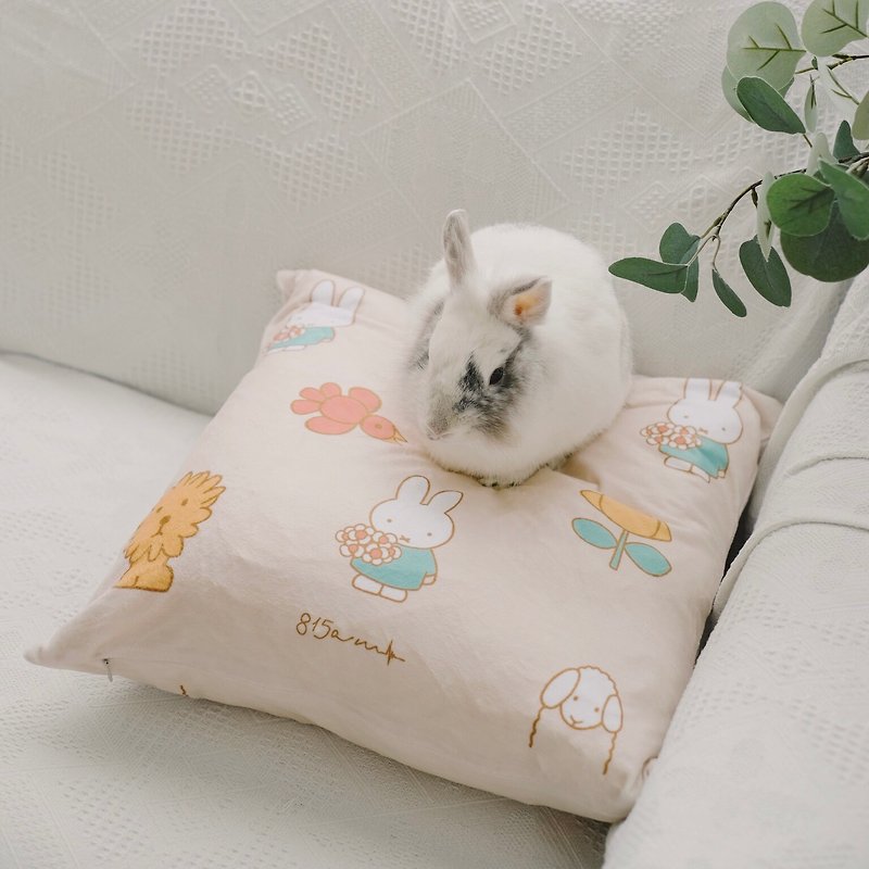 【Pinkoi x miffy】跟動物們遊玩的MIFFY - 抱枕/抱枕套 / 815a.m