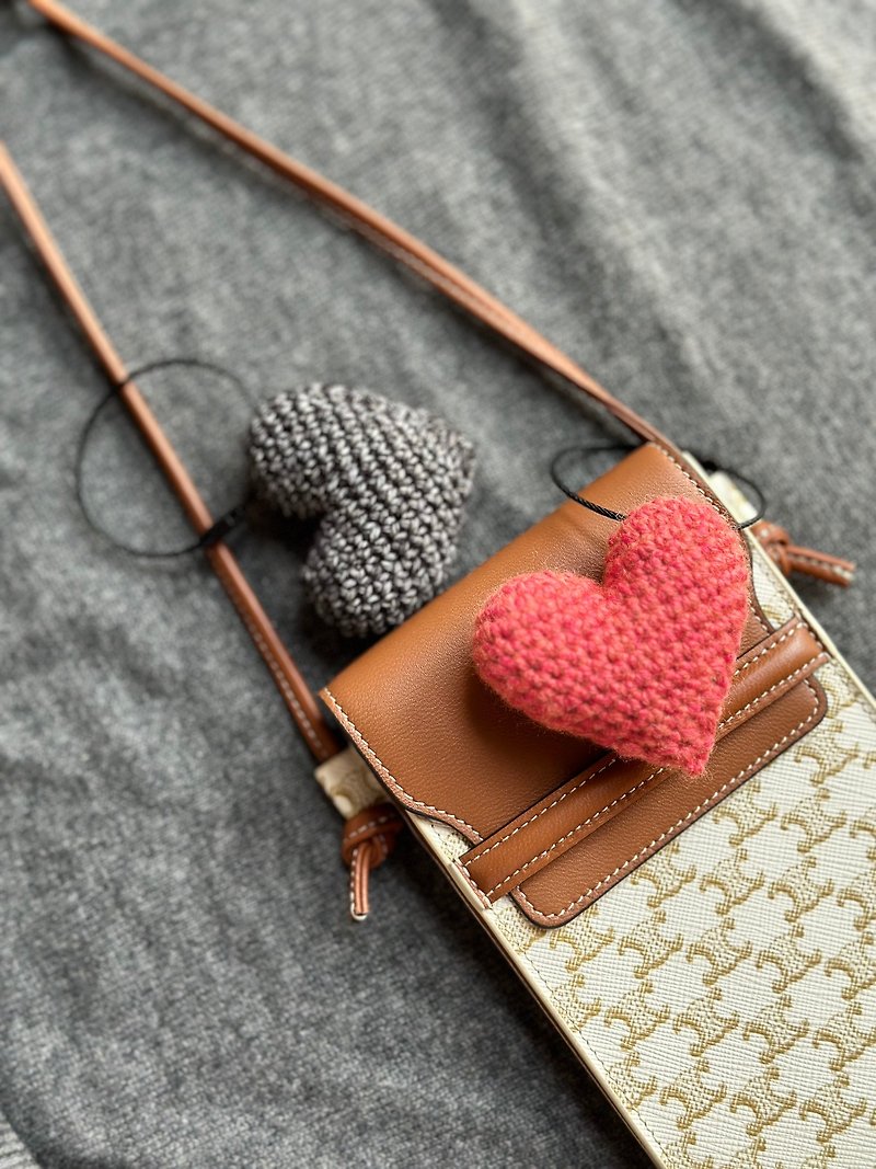 Pear design single product love pendant pendant bag mobile phone decoration - พวงกุญแจ - ขนแกะ 