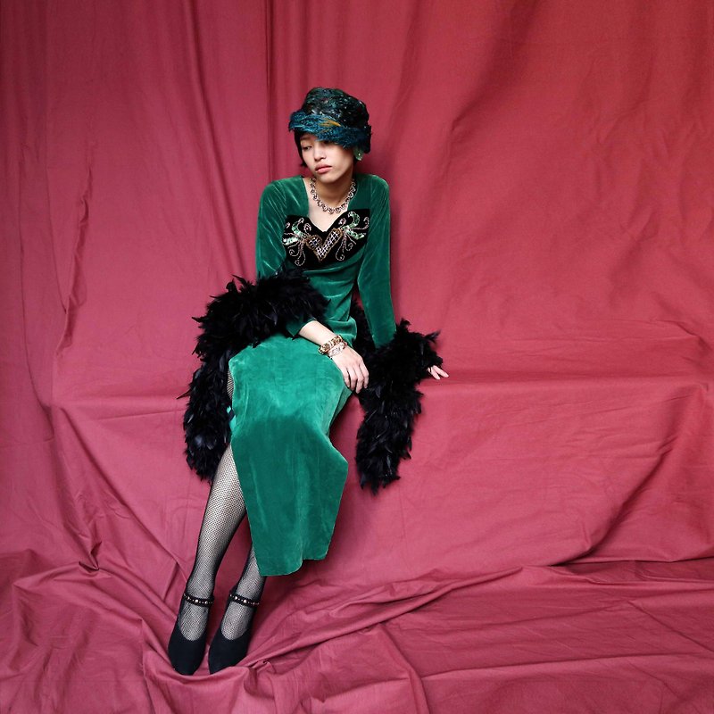 パンプキンヴィンテージ。古代の緑のホルタービーズのスエードのドレス - ドレス - その他の素材 グリーン