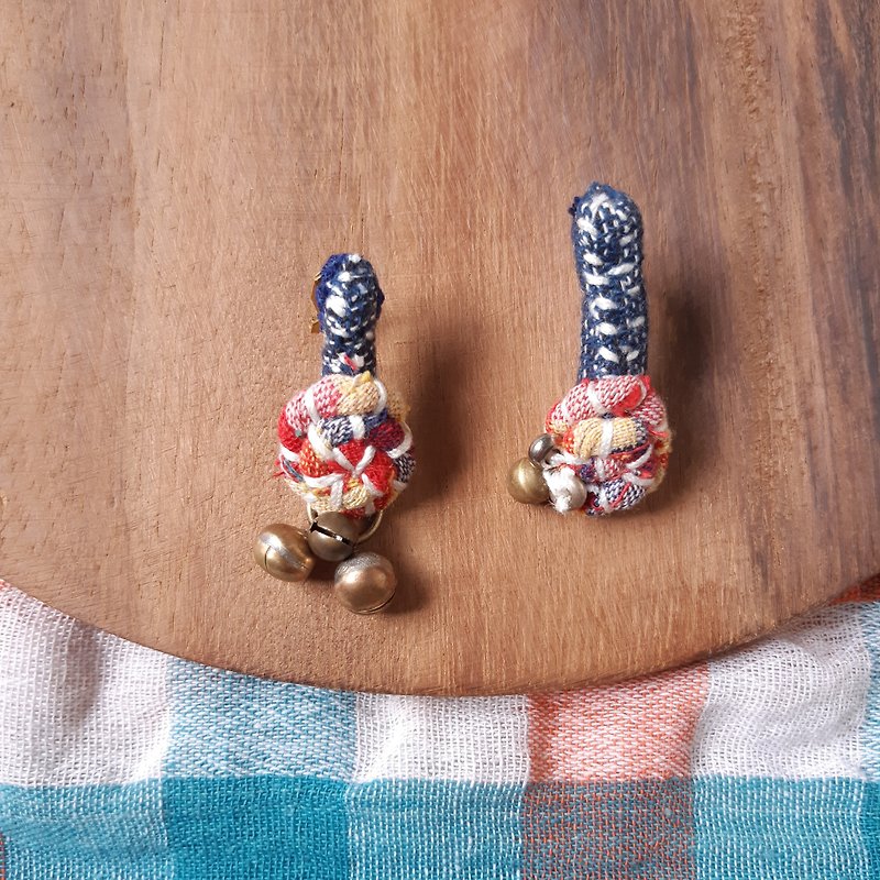DUNIA handmade / LOOPS loop / Thai cotton lollipop ear clip - Earrings & Clip-ons - Cotton & Hemp Blue