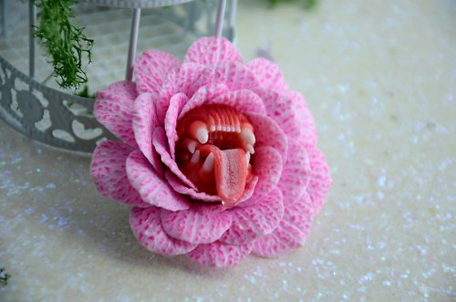Succulent with teeth brooch-pendant/stone flower/ flower pin/rose jewelry -  Shop polymer_craft_shop Brooches - Pinkoi